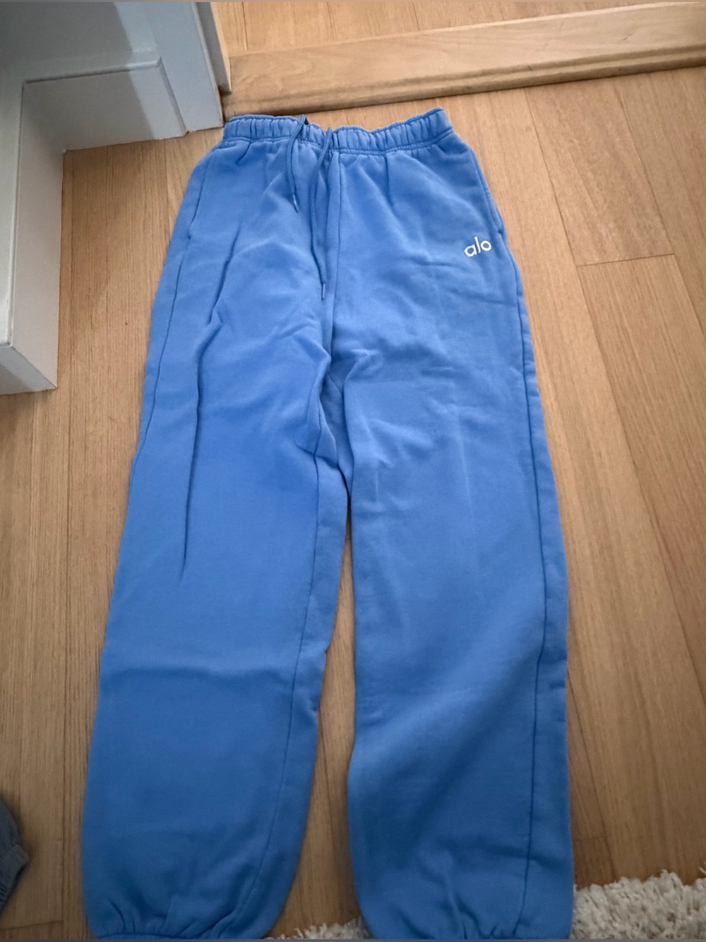 ALO Yoga Sky Blue cuffed Sweatpants